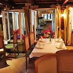 London Hotel Tirana