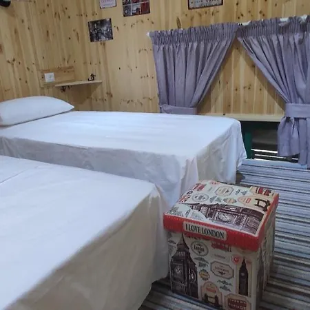 London * Τίρανα